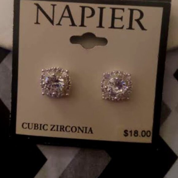 NAPIER Romantic Halo Silver Clear CZ Stone Stud Earrings**NEW! - Picture 1 of 4